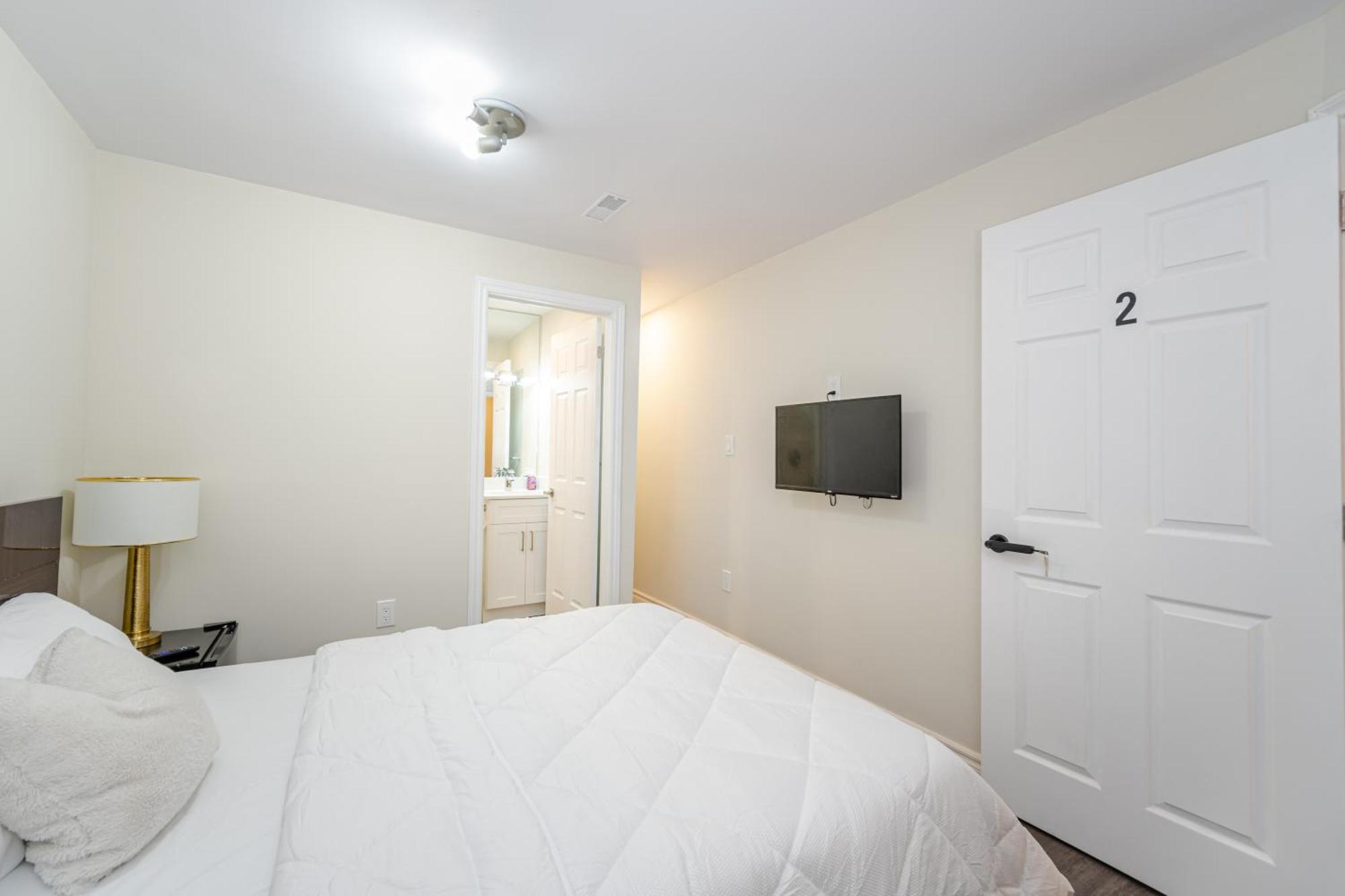 Private Basement Bedrooms In Oakville Exteriér fotografie