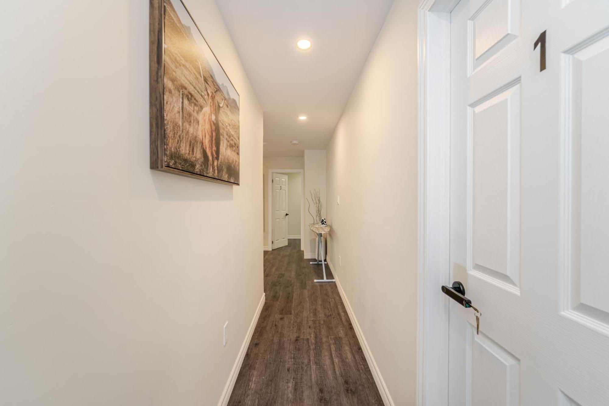 Private Basement Bedrooms In Oakville Exteriér fotografie